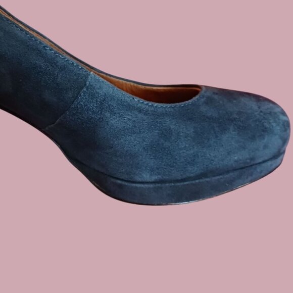Clarks Artisan Cobalt Blue Suede Pumps With 3-Inch Heel Size 7M - Picture 16 of 16